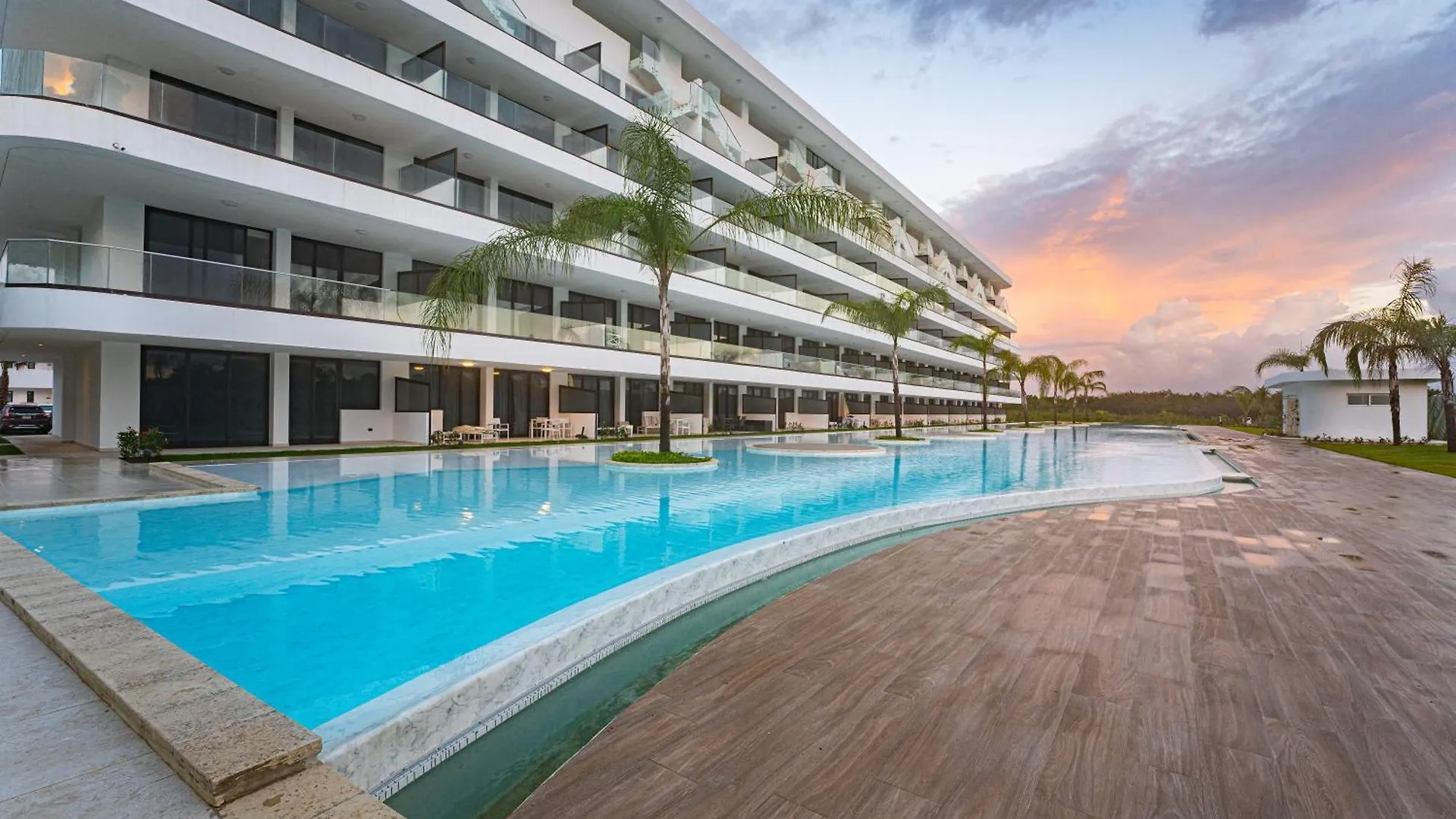 Beautiful Beach Apt With Private Jacuzzi, Pool & Golf Punta Cana Dominican Republic